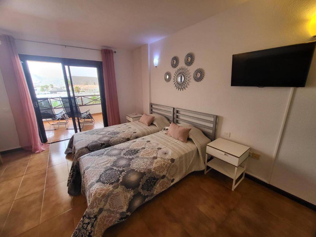 San Marino Studio 7 Los Cristianos  Bagian luar foto
